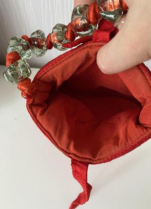 Шёлковая красная сумочка с колье2 фото