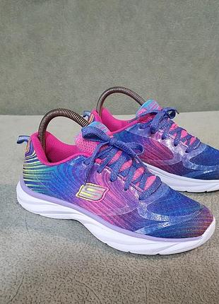 Фирменные кроссовки skechers,оригинал