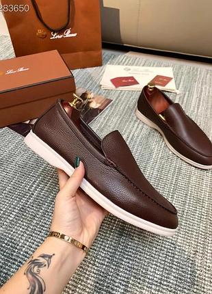 Женские мокасины