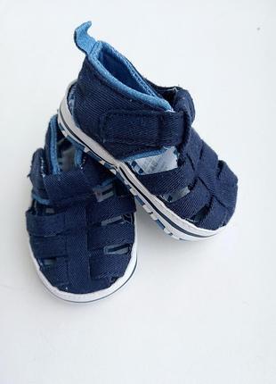 Сандалии босоножки пинетки на 0-3 мес / до 9 см