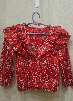 Красная блуза с ажурной вышивкой от zara2 фото