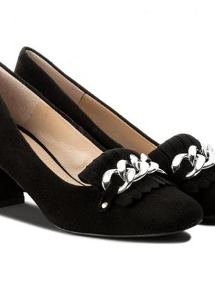 Туфли замшевые черные на широком каблуке2 фото
