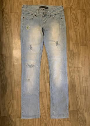 Джинси 26 з дірками рвані