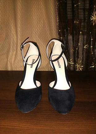 Великолепные замшевые женские туфельки-лодочки на шпильке, черный цвет