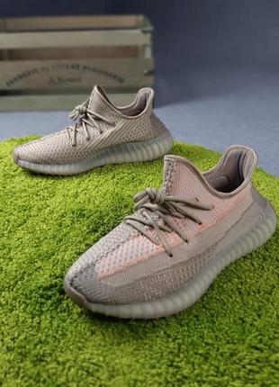 Кросівки чоловічі adidas yeezy boost 350 бежеві / кросівки чоловічі адідас адідас кроси