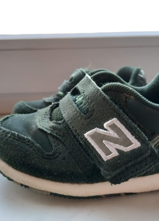 Дитячі кросівки new balance