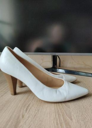 Білі туфлі човники шкіра 💯 gabor вінтаж2 фото