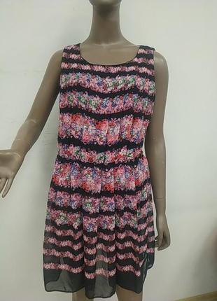 Романтичное платте сарафан в цветочек