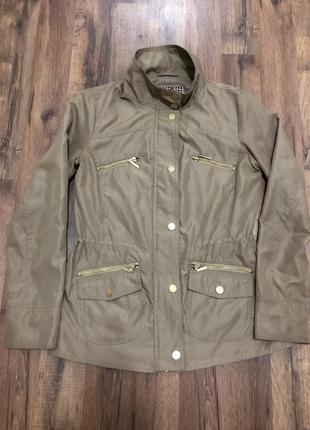 Куртка/ветровка