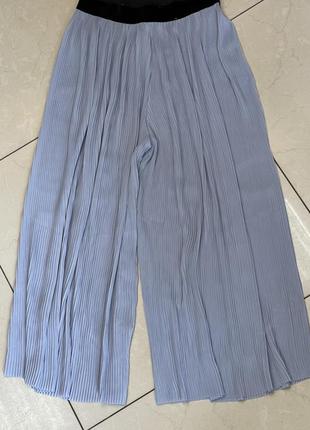 Спідниця -шорти. гофре. zara