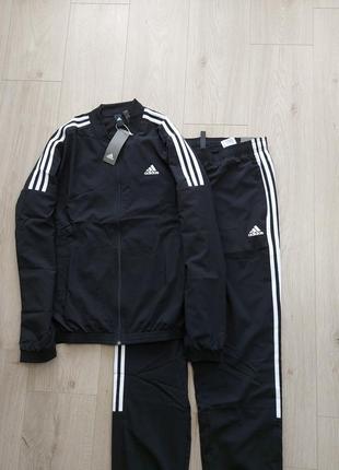 Спортивний  костюм adidas