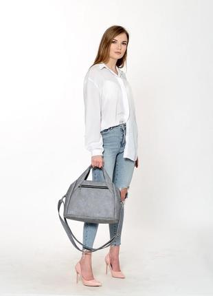 Жіноча спортивна сумка, шопер, ручна поклажа /  світло-сірий нубук2 фото
