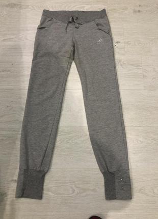 Спортивные штаны