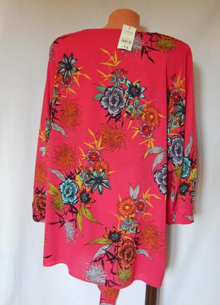 Розовая блузка в цветочный принт от george (размер 20)3 фото