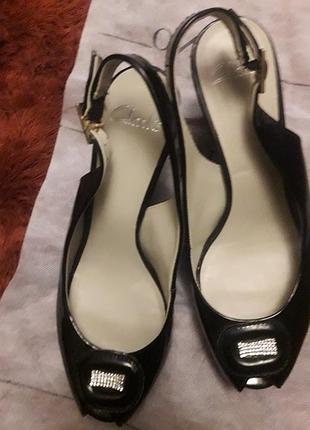 Босоніжки Clarks шкіра лак
