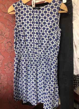 Лёгкий платя очень красивый