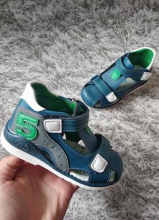 Дитячі босоніжки для хлопчика,  24р. - 15,8 см.  25р. - 16,3 см.