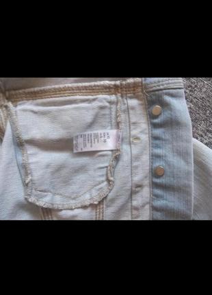Модная укороченная голубая джинсовка с потертостями #размер s.7 фото