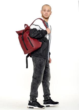 Качественный бордовый мужской рюкзак ролл топ для для путешествий с ноутбуком7 фото