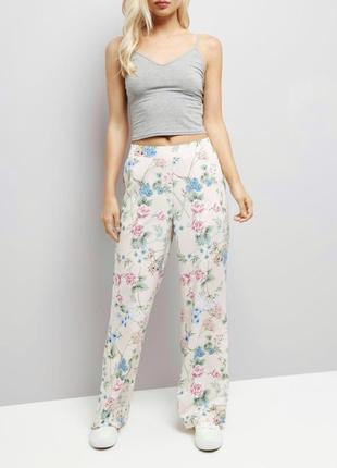 Пастельные легкие воздушные свободные прямые брюки, в цветы, с карманами