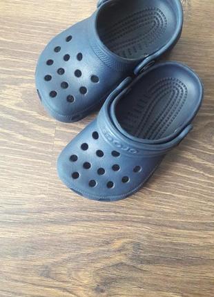 Crocs