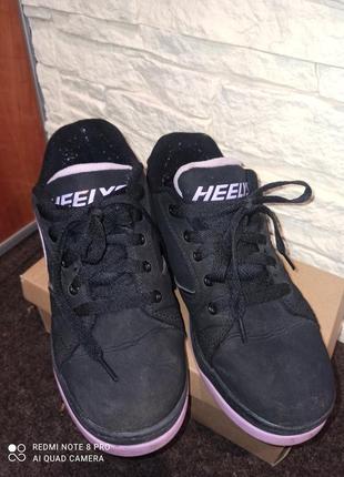 Продам черевики heelys1 фото
