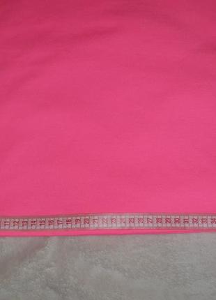 Майка футболка блуза рожевого кольору на одне плече6 фото