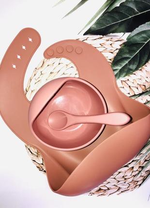 Набір силіконових посуду