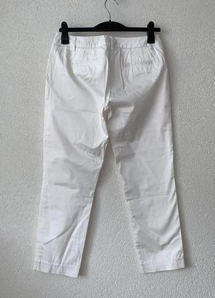 Женские белые брюки зауженные5 фото