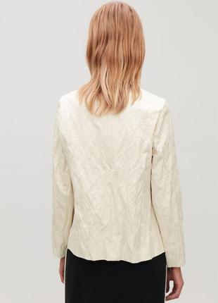 Стильна пом'ята блуза, сорочка з жатого котону відтінок айворі cos annette gortz rundholz oska3 фото