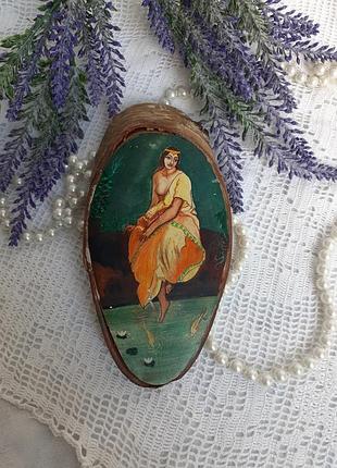 Девушка у озера картина на срезе среза ручная роспись панно винтаж