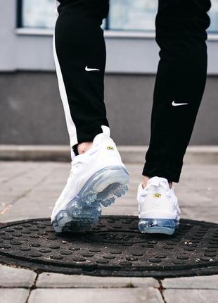 Кроссовки nike vapormax plus2 фото