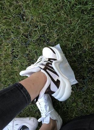 Кросівки louis vuitton оригінал.