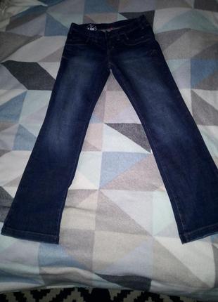Джинсы