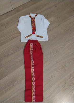 Костюм вишитий.на хлопчика 6-7років