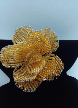 Брошь цветок стеклярус