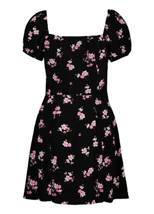 Чорне плаття з квітами. 6