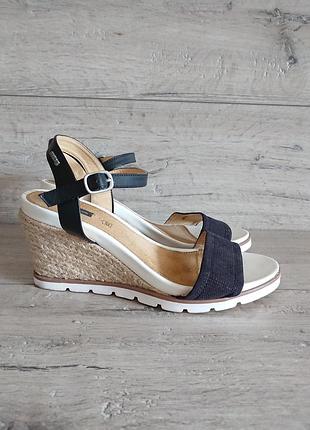 Босоніжки еспадрільї на танкетці mustang 40р 26 см