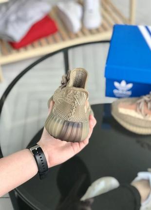 Кросівки adidas yeezy 350 v2 кроссовки2 фото