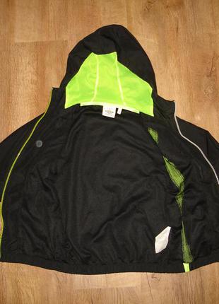 Куртка, вітровка umbro на 9 років ріст 134 см підкладка-сіточка5 фото
