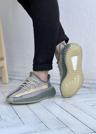 Кросівки кроссовки yeezy 350 v2 9