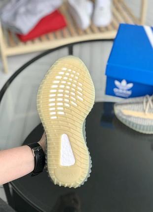 Кросівки кроссовки yeezy 350 v2 4