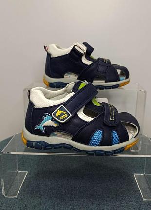 Шкіряні красиві босоніжки 19 розмір на хлопчика