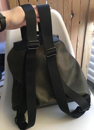 Стильный рюкзак цвета хаки.6 фото