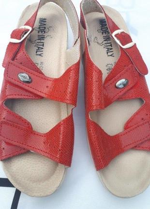 Удобные женские босоножки\сандалии из кожи\пантолетты красные\silvia vota\ортопедические2 фото