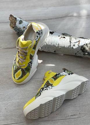 Кроссовки женские из натуральной кожи