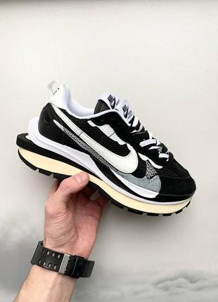 Кросівки nike vaporwaffle sport fuschia x sacai black кроссовки