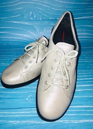 Фірмен німецькі з м'якої шкіри-анатомічна устілка-туфлі-черевики-кросівки-26см