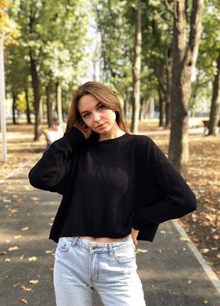 Свитер женский от бренда calvin klein