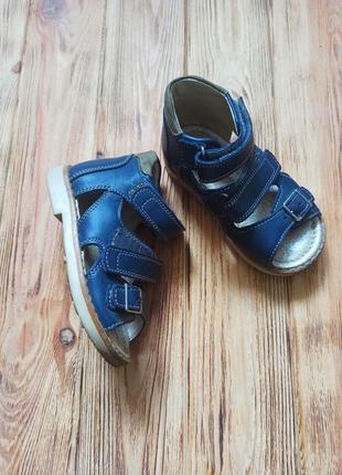 Босоніжки irbis